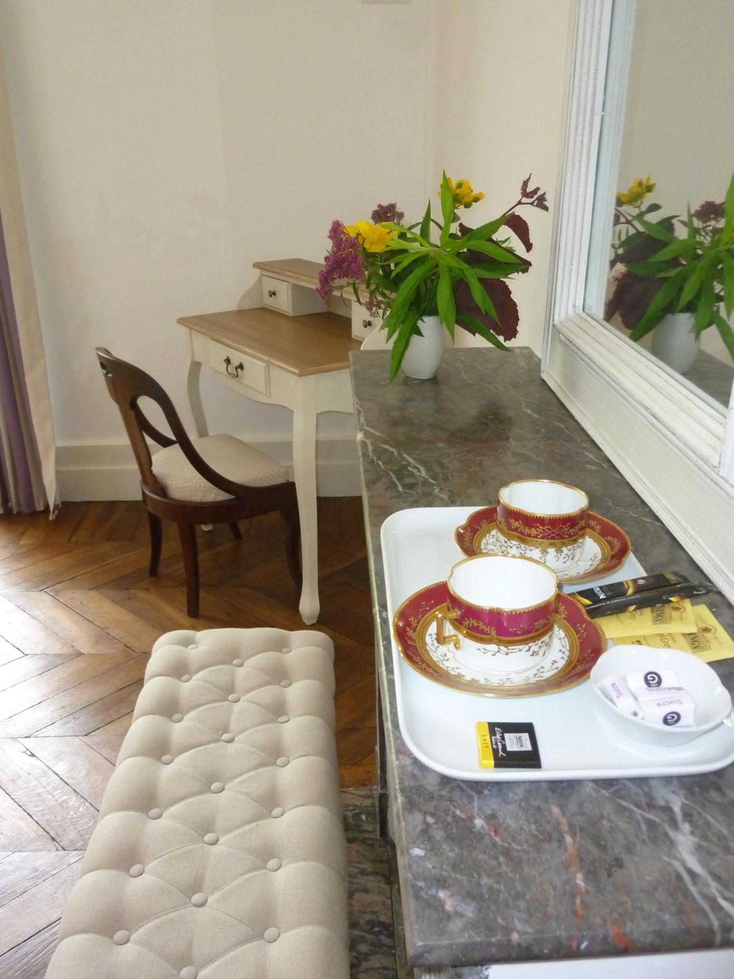 Bed and Breakfast Cedre Et Charme Saint-Branchs Экстерьер фото